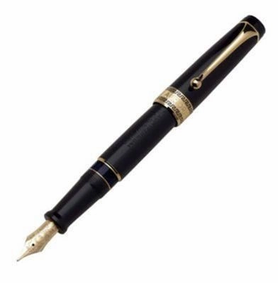 Aurora Optima Resin Black Fountain Pen refined compact