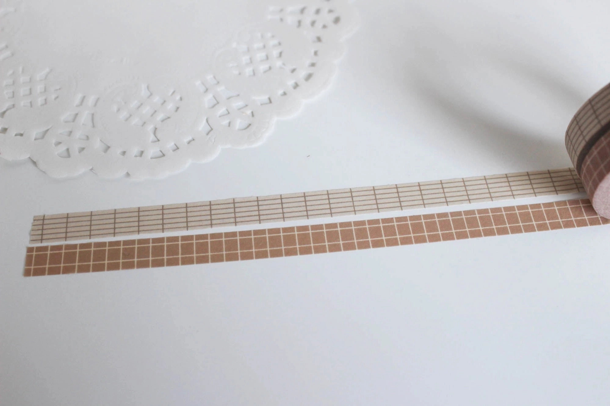 Note & Wish Ash (Brown) Mini Grid Washi Tape ceramic matte
