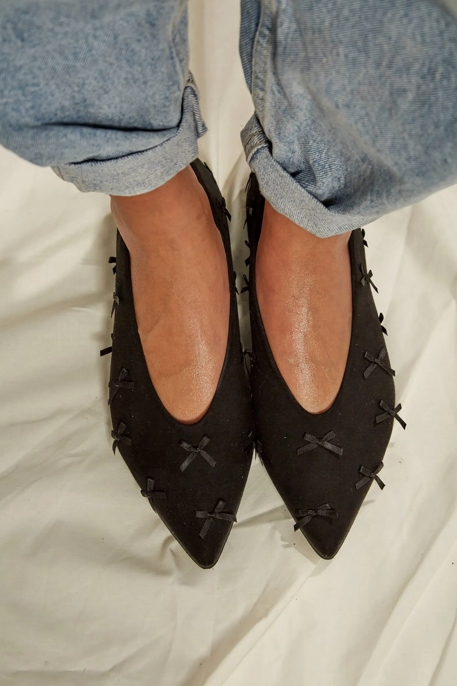 Bow Eco-Suede Vegane Ballerinas | Schwarz