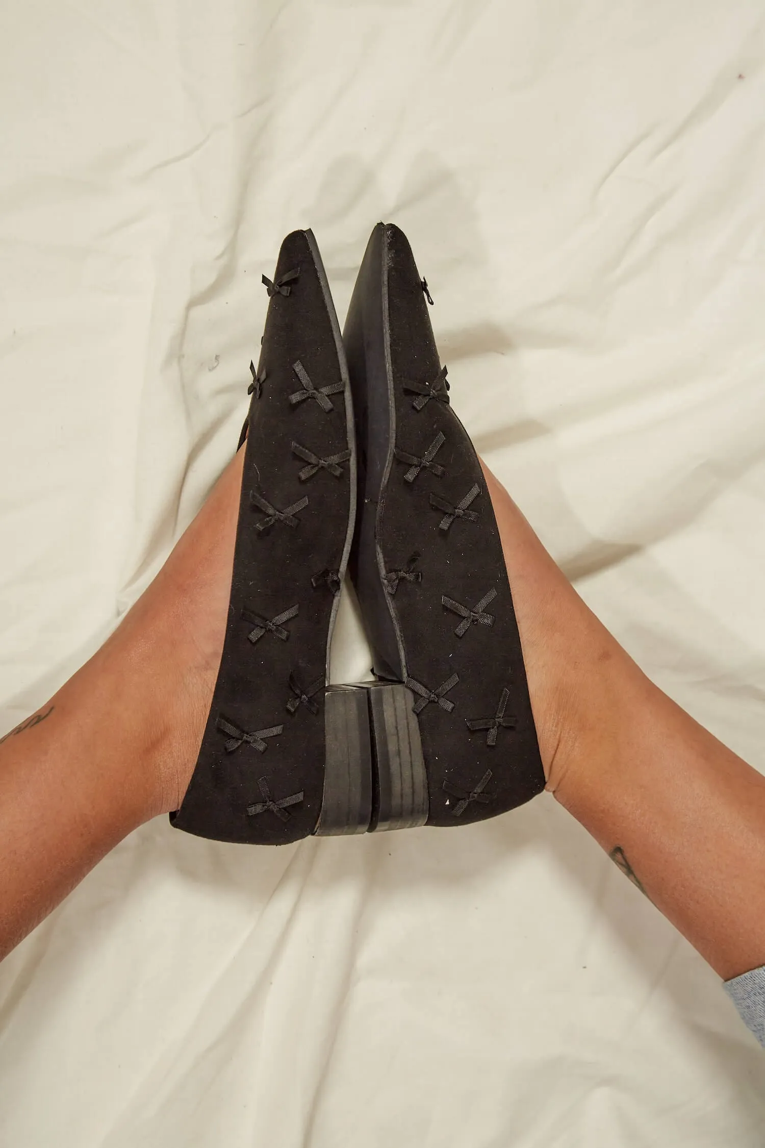 Bow Eco-Suede Vegane Ballerinas | Schwarz
