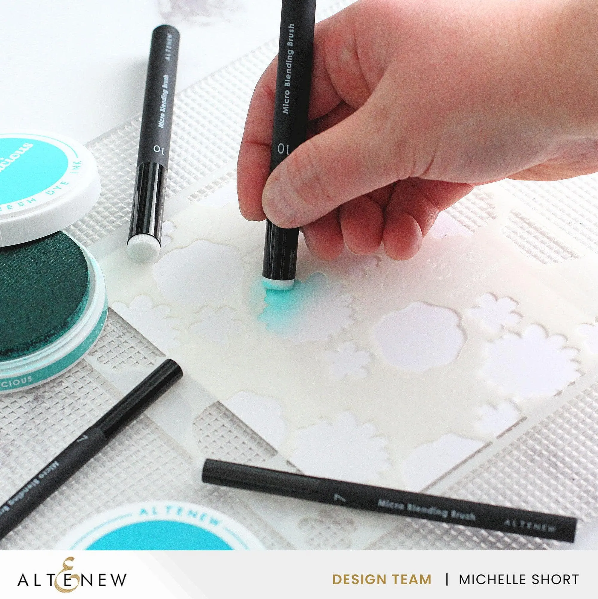 Micro Blending Brush Set (Flat Bristles) resin