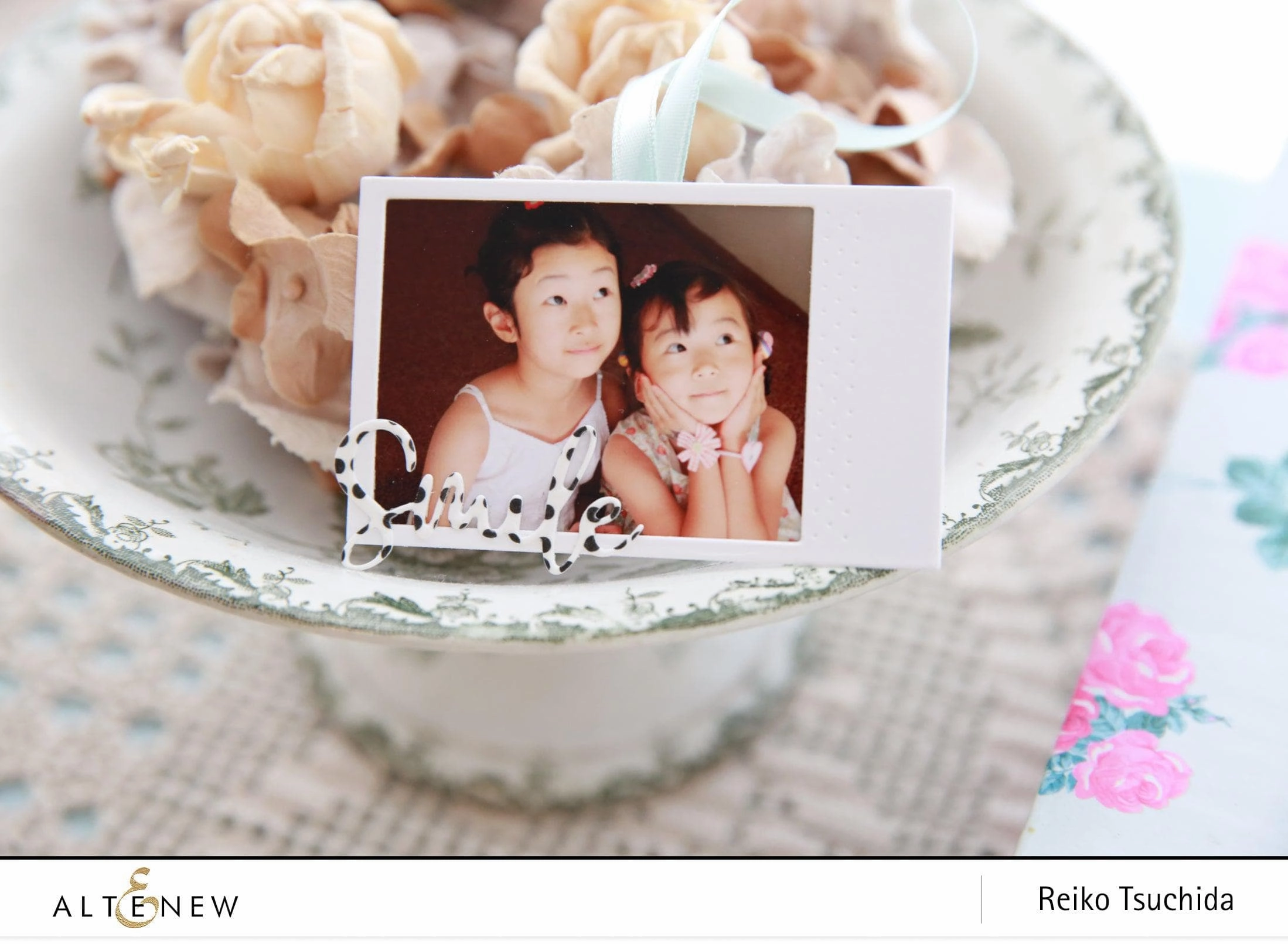 Mini Instant Camera Frame Die classic bronze