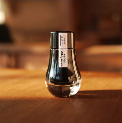 solid gift Dominant Industry Pearl Ink 25Ml - October Leaves