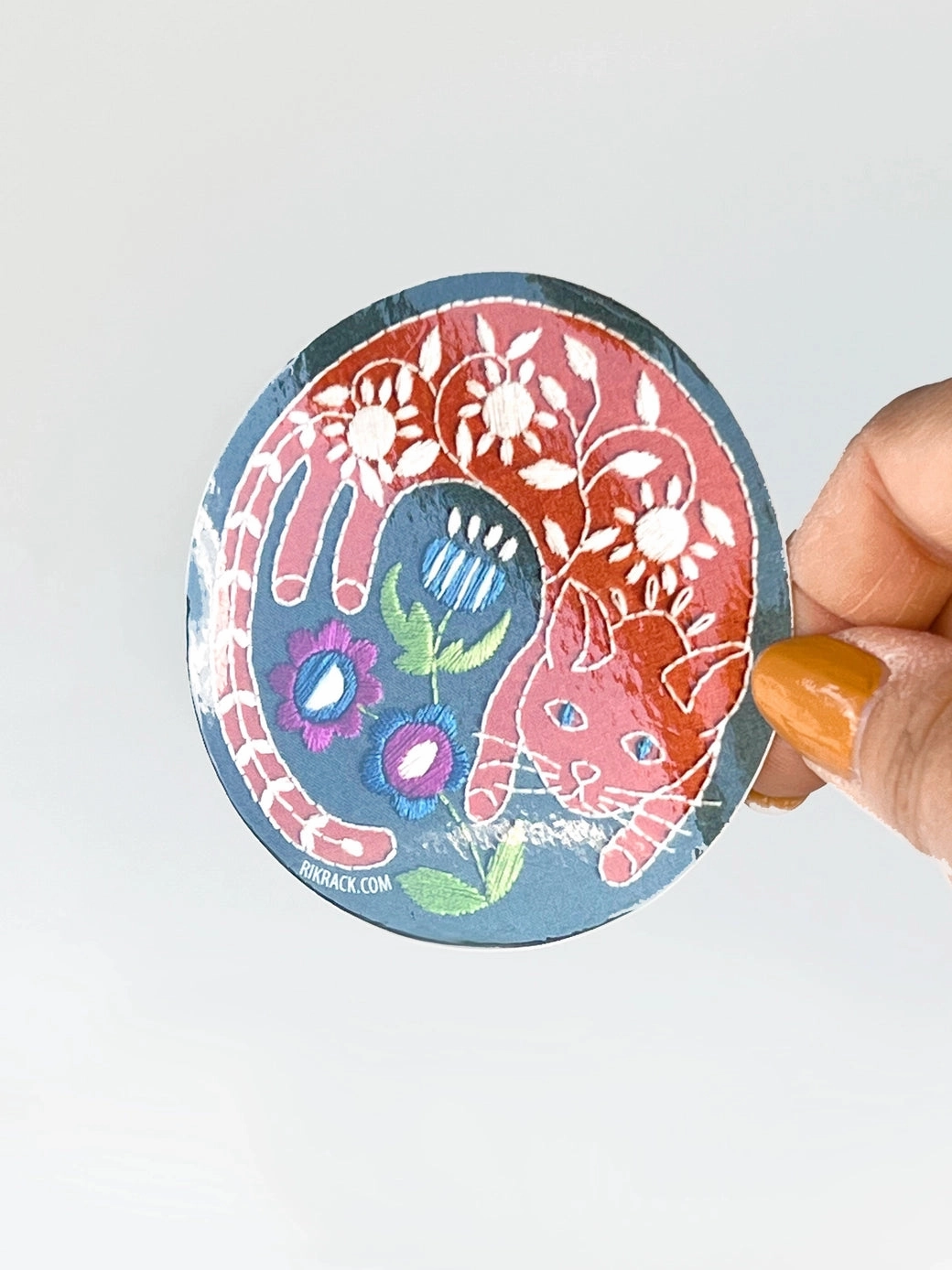 expandable Garden Cat 3" Vinyl Circle Sticker