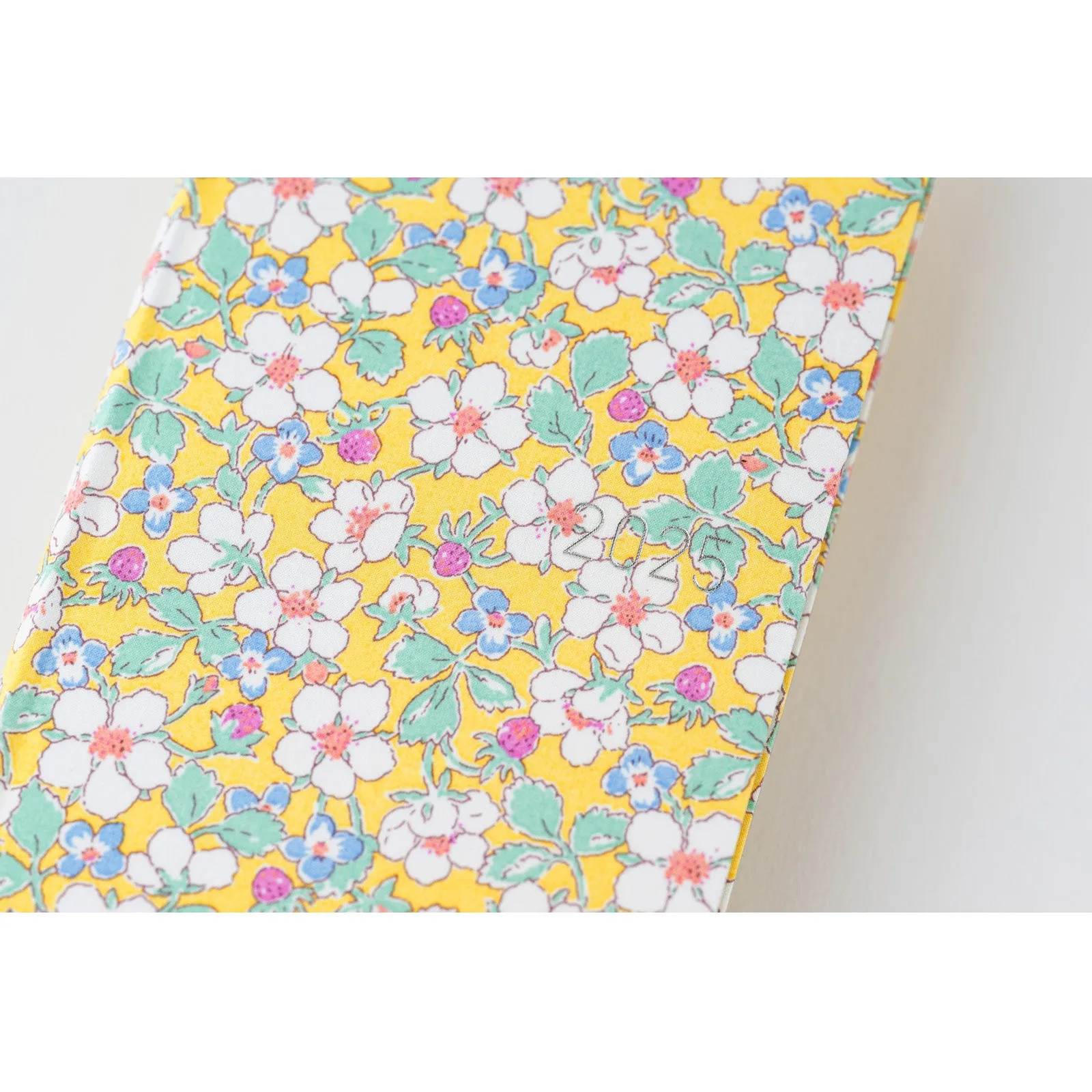 Hobonichi 2025 Weeks Liberty Fabrics Paysanne Blossom shockproof quickdry