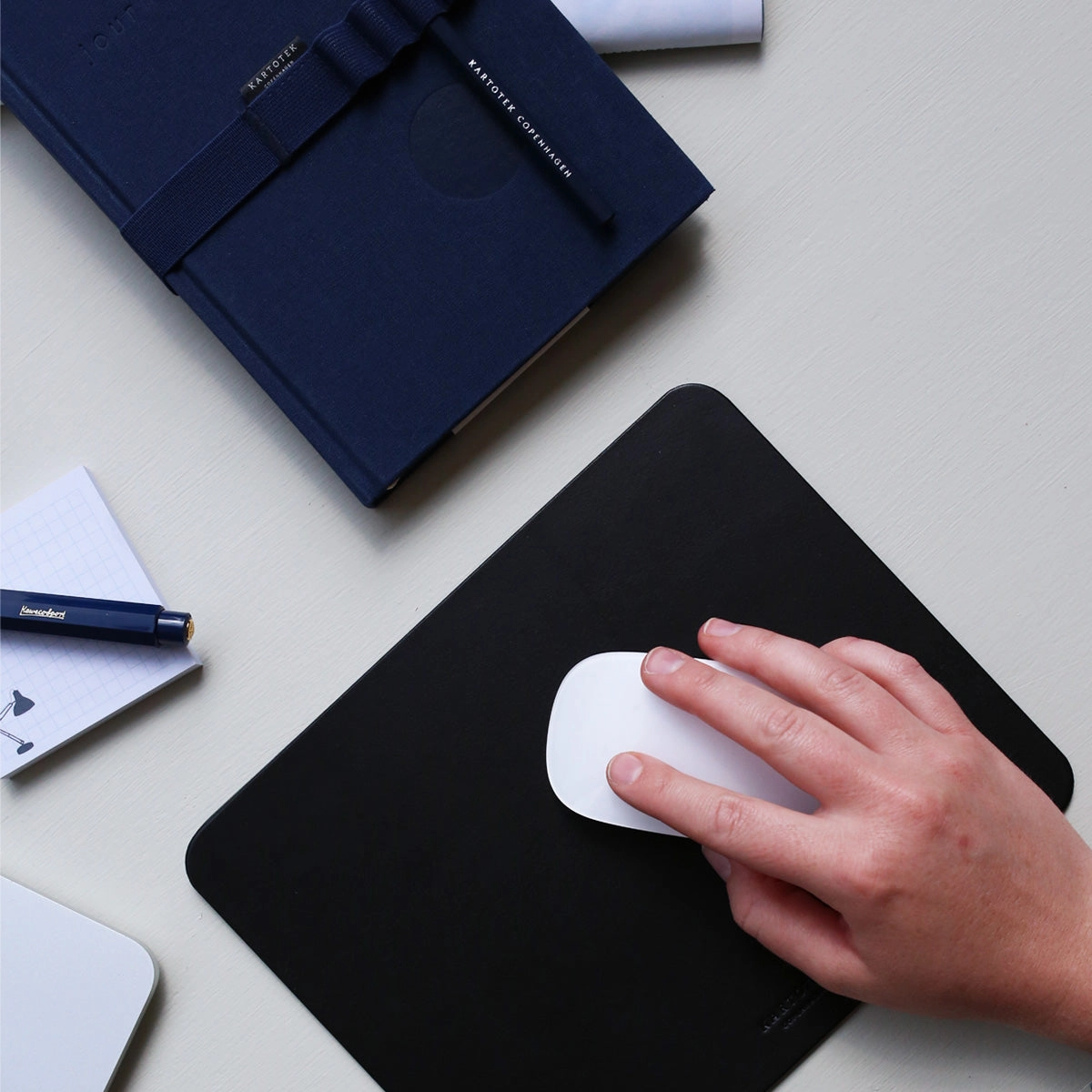 robust Leather Mouse Pad // Black