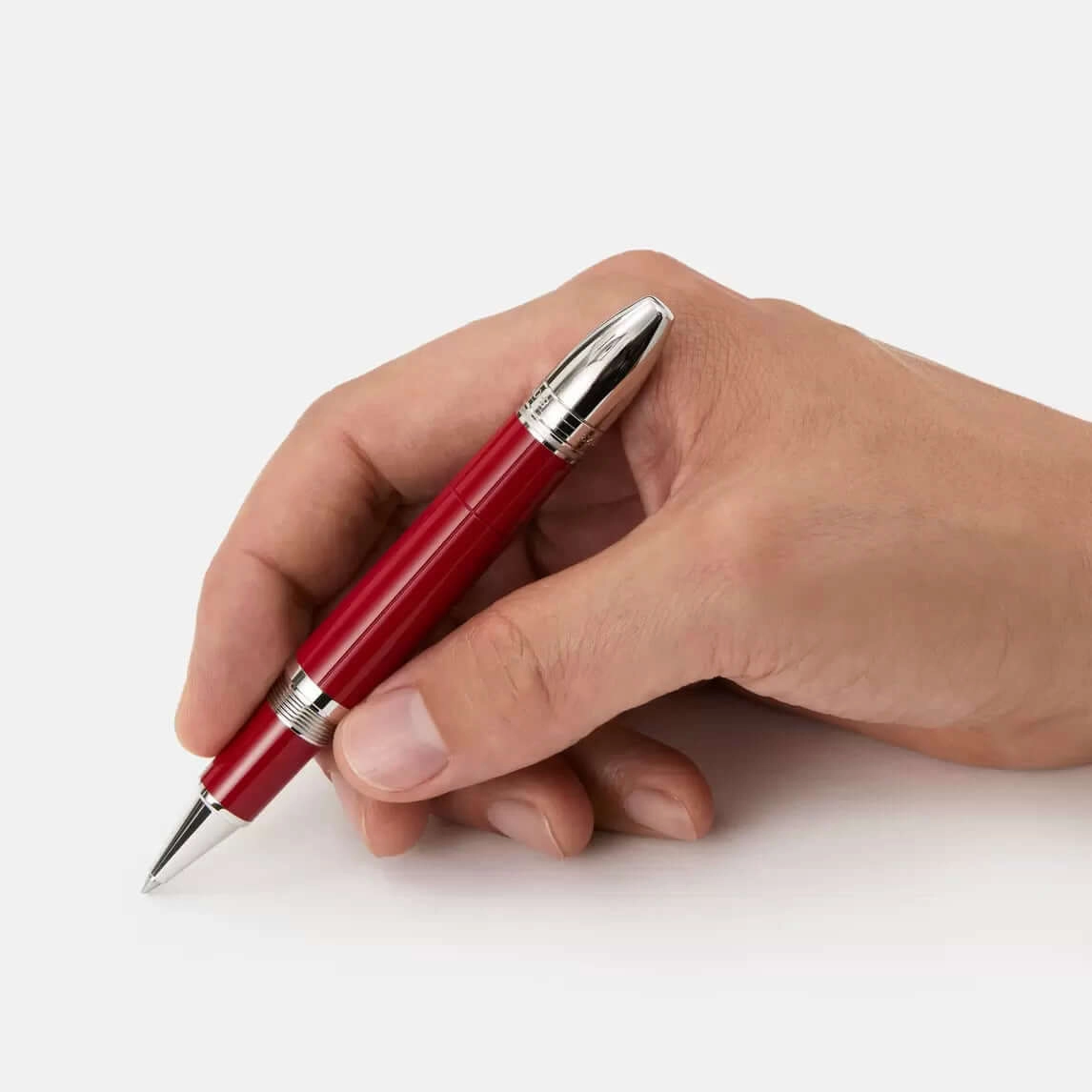 Montblanc Great Characters Enzo Ferrari Special Edition Rollerball Pen ergonomic