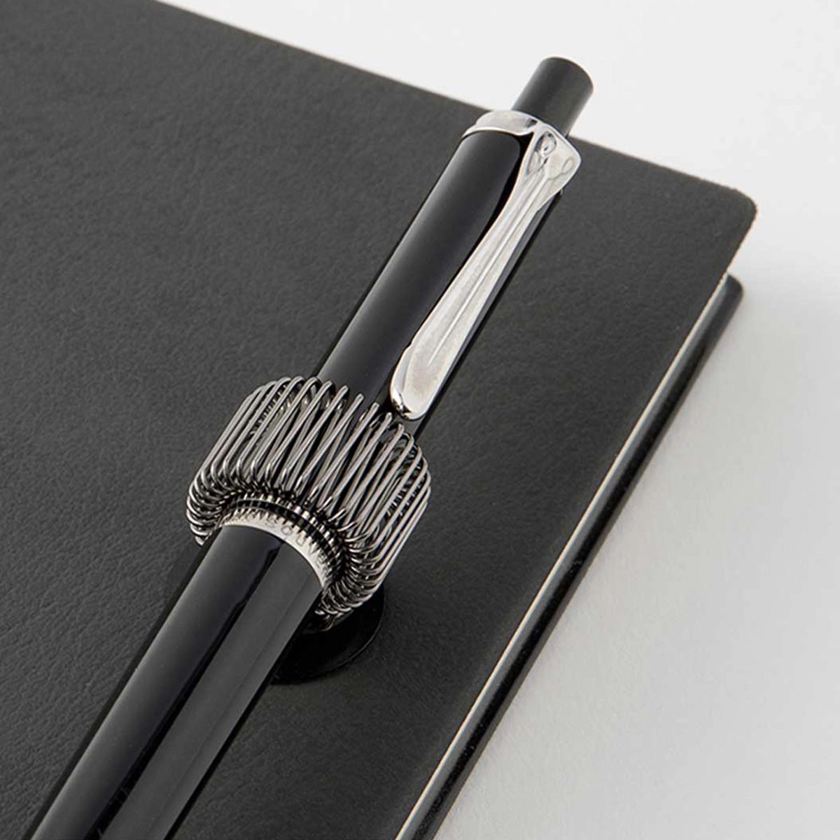 large pastel Magnet Pen Holder // Black