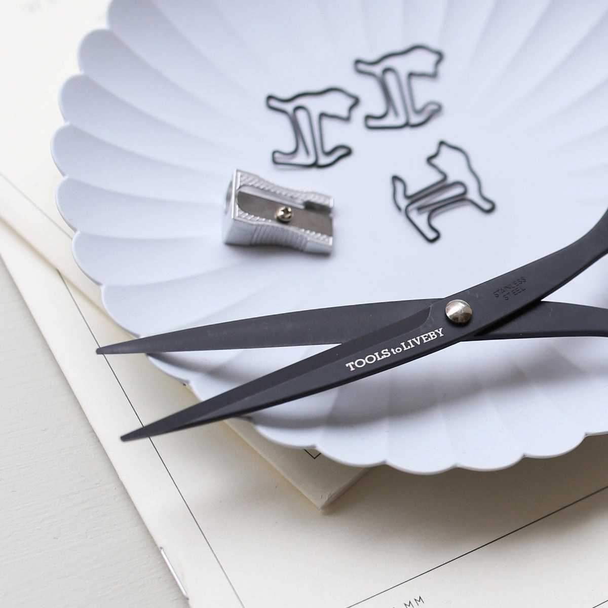Scissors 6.5 // Black musthave