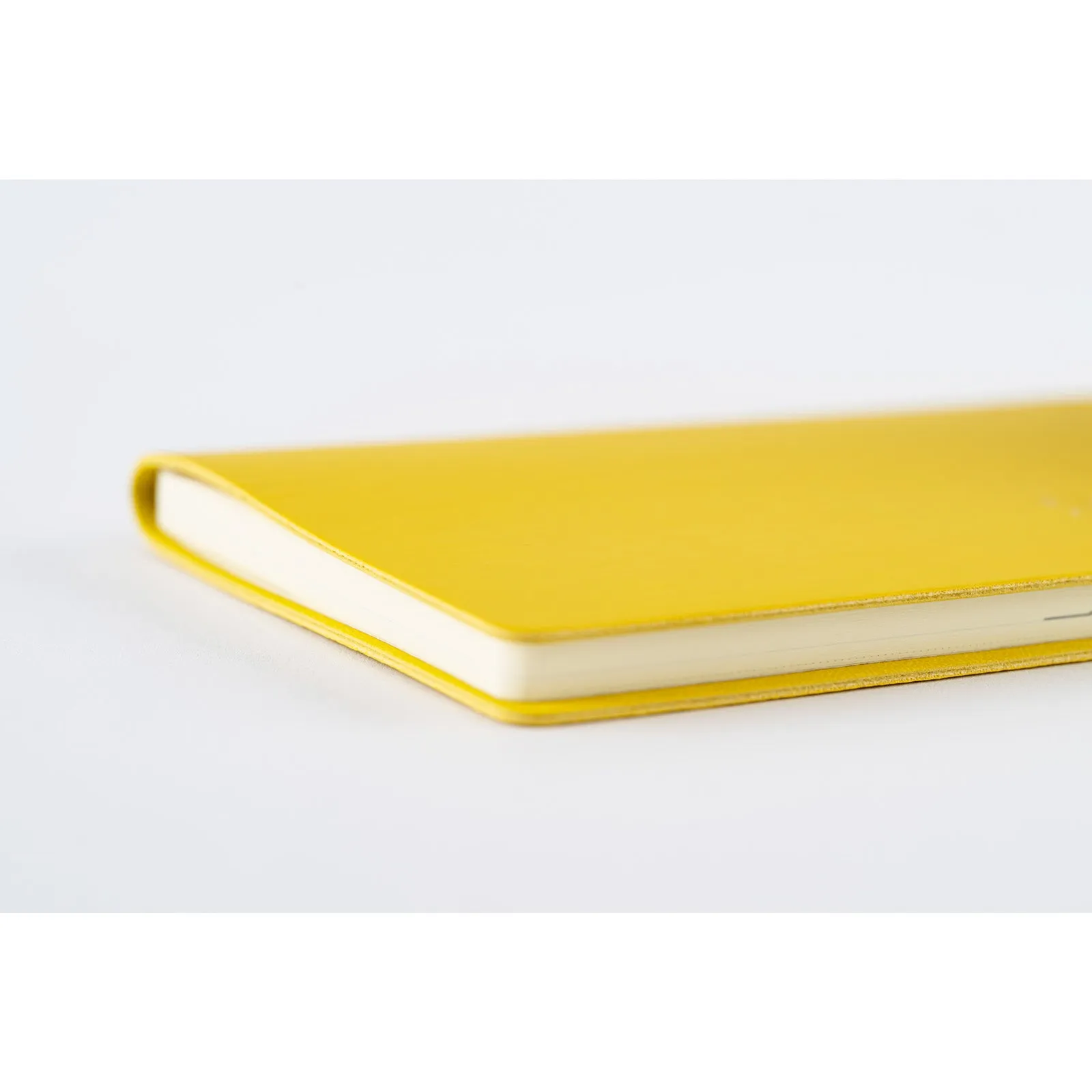 Hobonichi 2025 Weeks Smooth Mustard foldable