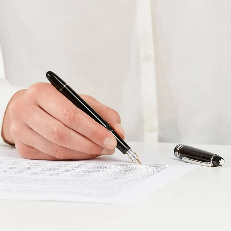 pack thin Montblanc Meisterstck Platinum-Coated Classique Fountain Pen