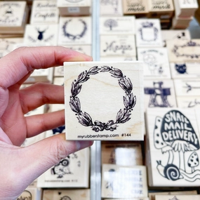 Vintage Wreath Rubber Stamp budget antislip
