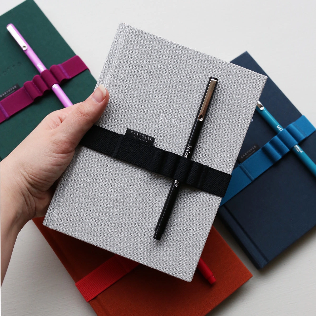 versatile Notebook Pen Strap A5 // Black