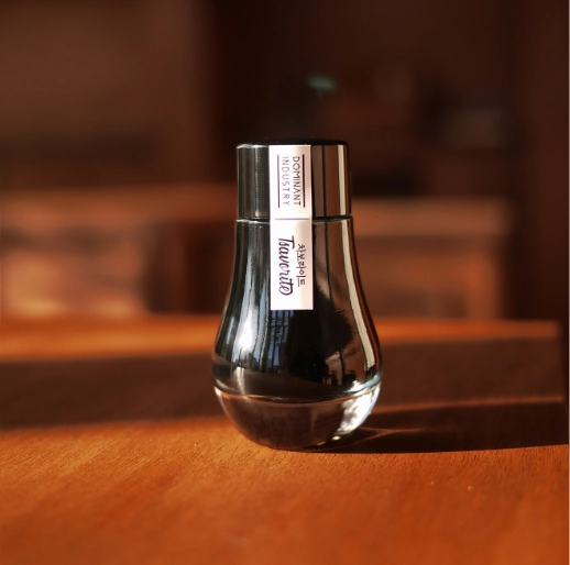 Dominant Industry Standard Ink 25Ml - Tsavorite solid sleek
