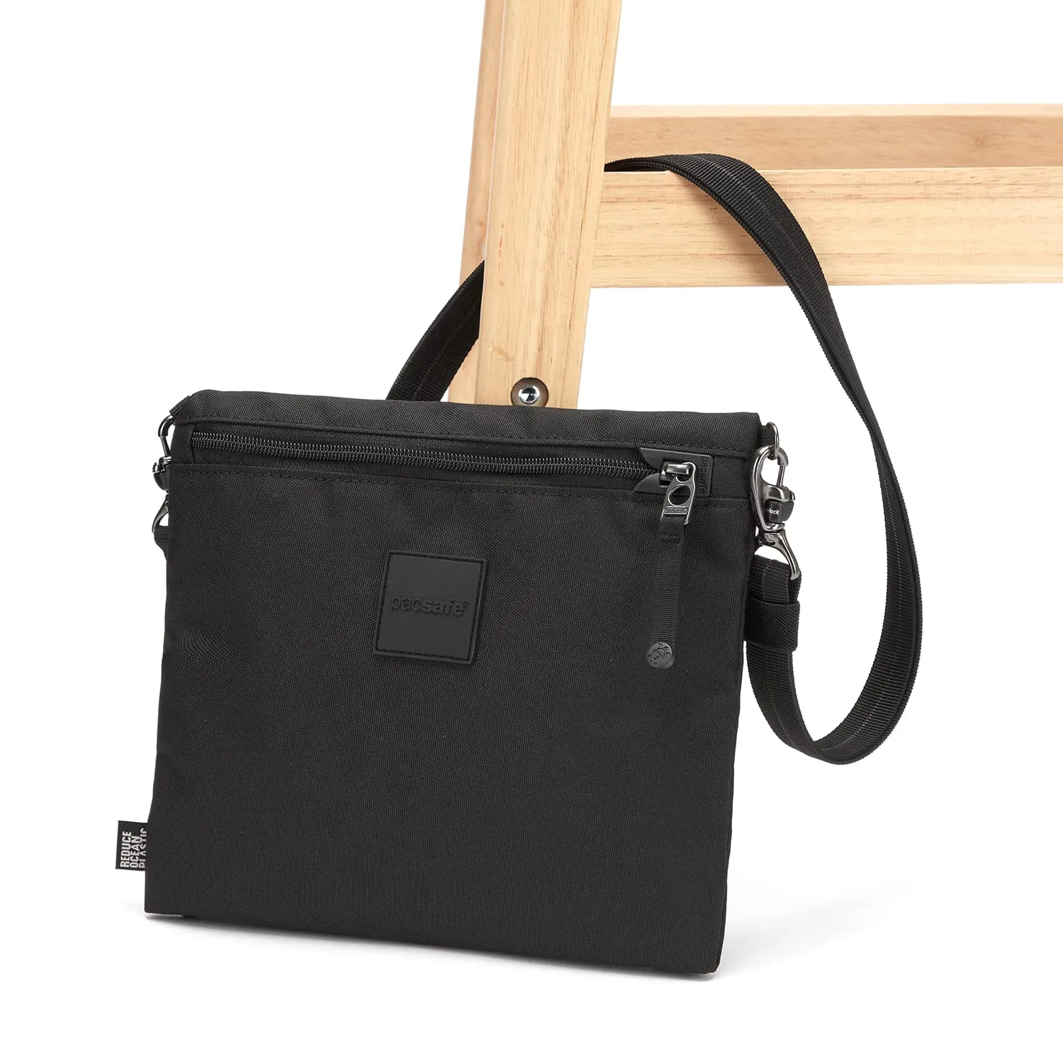 Pacsafe Go Crossbody Umhängetasche Pacsafe