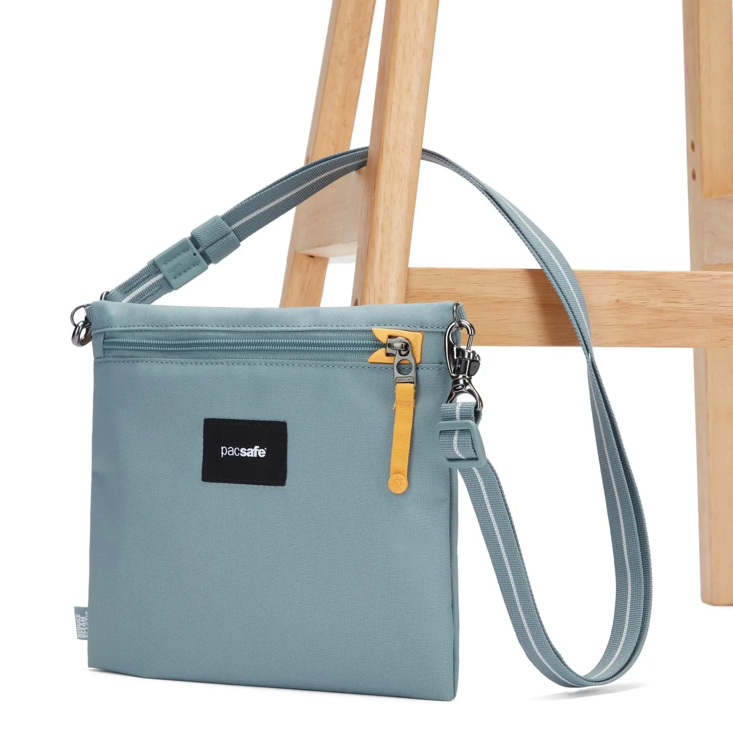 Pacsafe Go Crossbody Umhängetasche Pacsafe