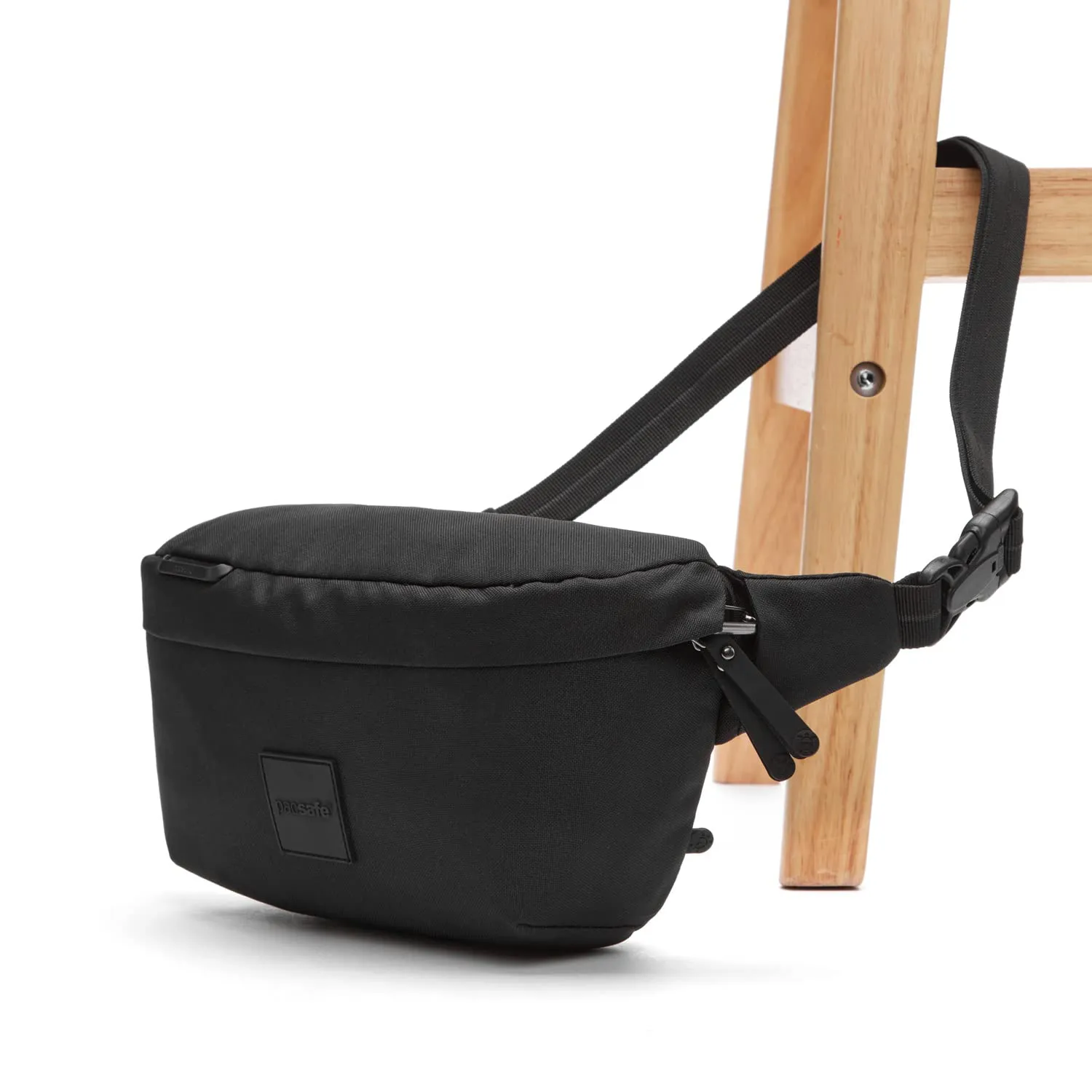 Pacsafe Go Sling Pack Taschen von Pacsafe