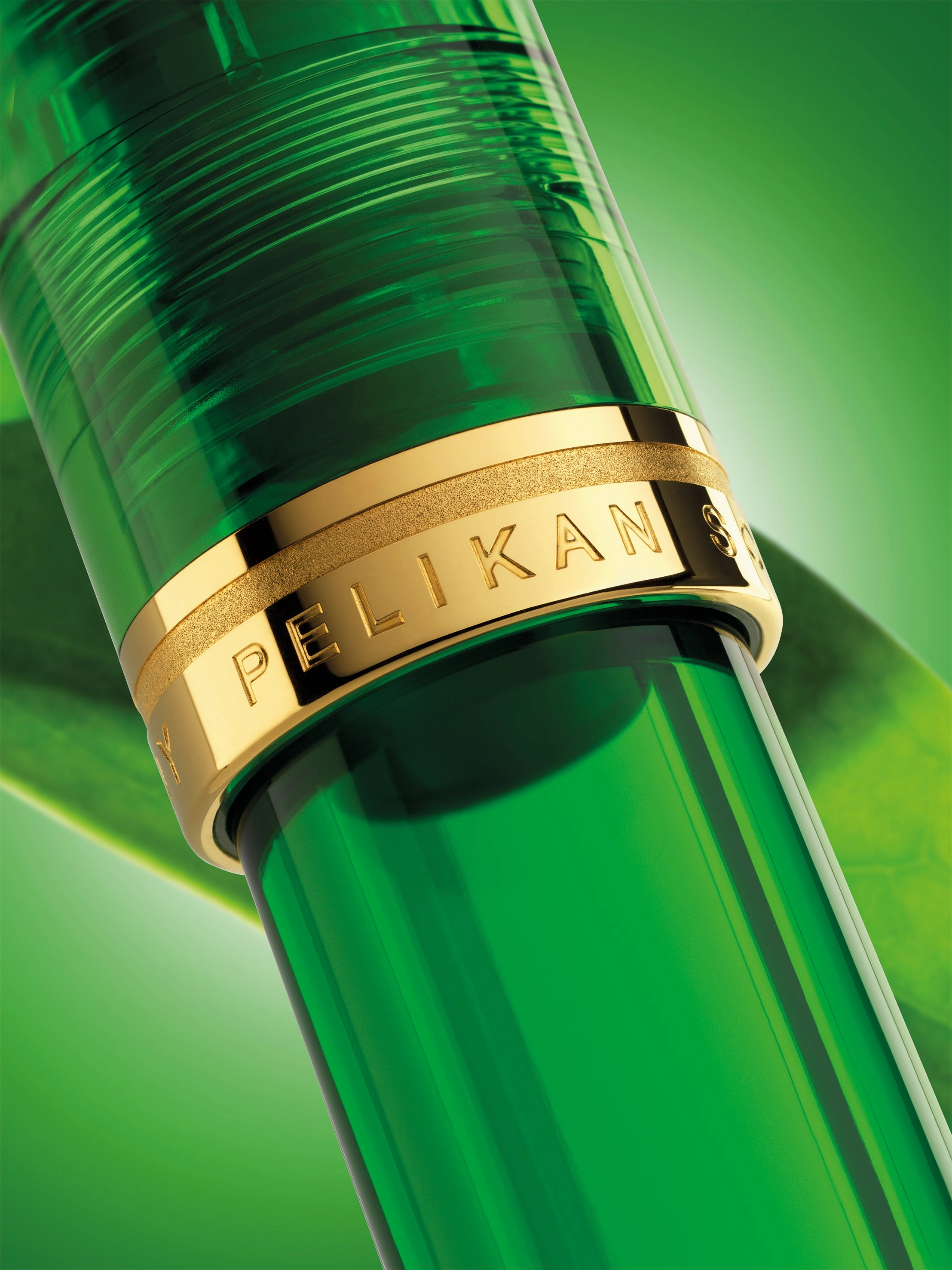 Pelikan Souveran 800 Special Edition Green Demonstrator Fountain Pen bold