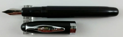 Noodler'S Ink Ahab Black Pearl Flex Fountain Pen paper retractable