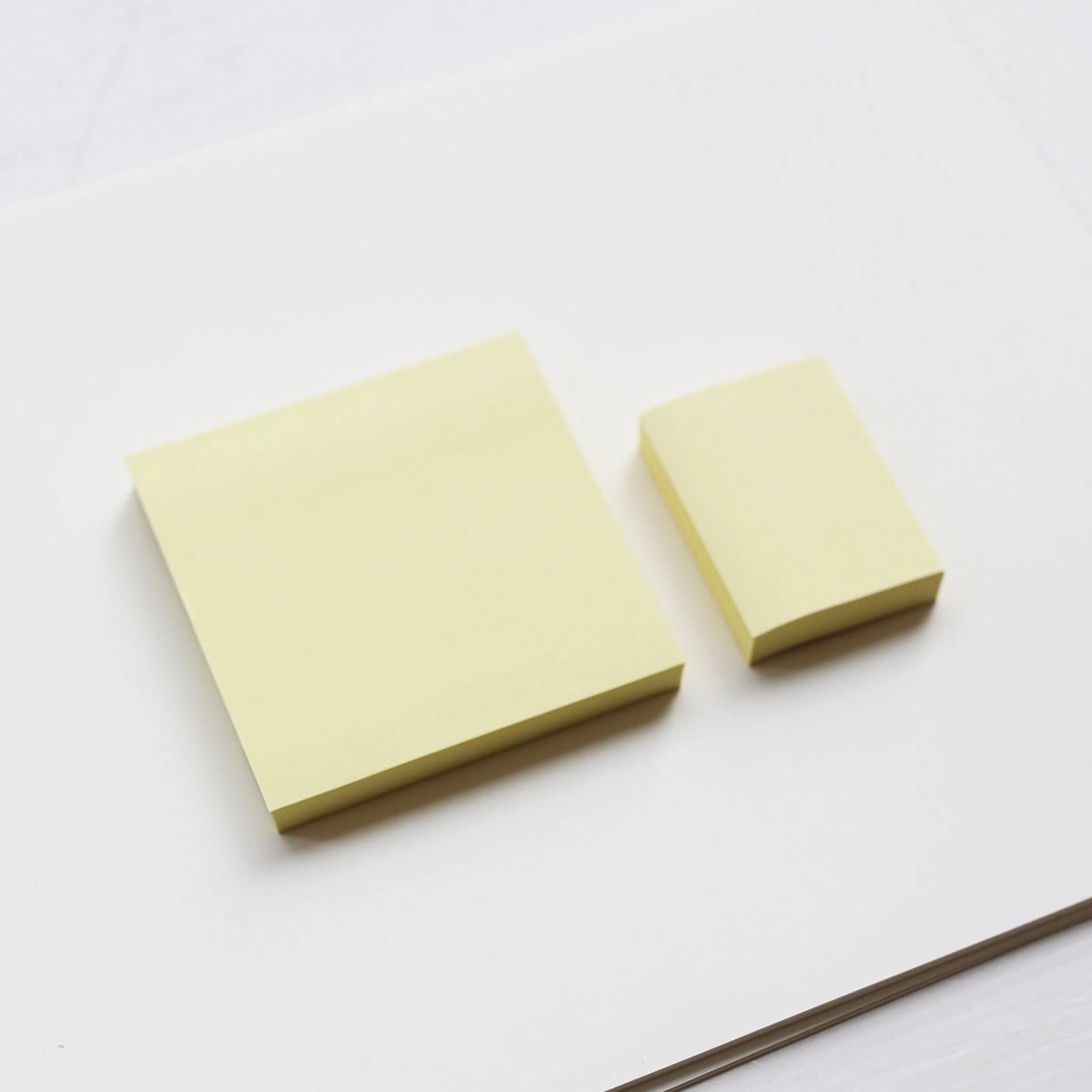 elegant Sticky Z-Notes // Yellow