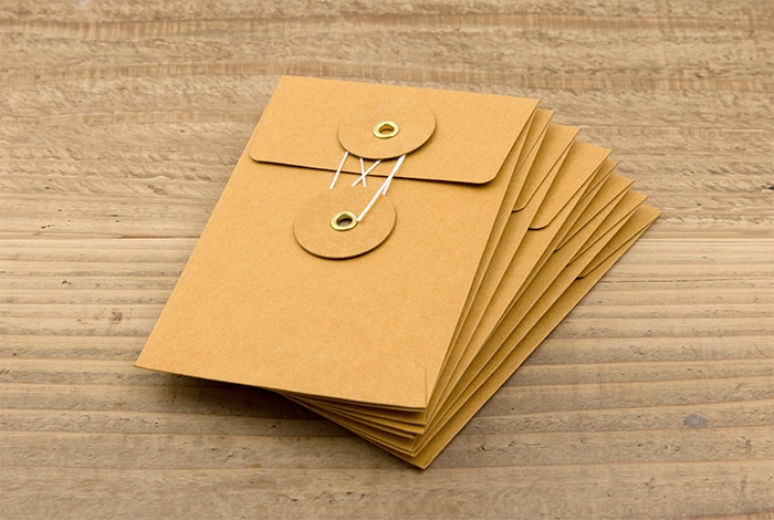 Traveler'S Company Small String Tie Kraft Envelope- Orange wooden