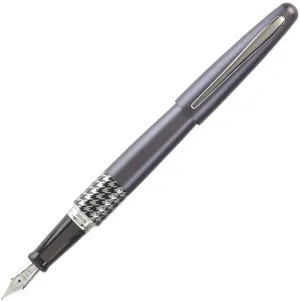 Pilot Metropolitan Retro Pop Gray Fountain Pen essential