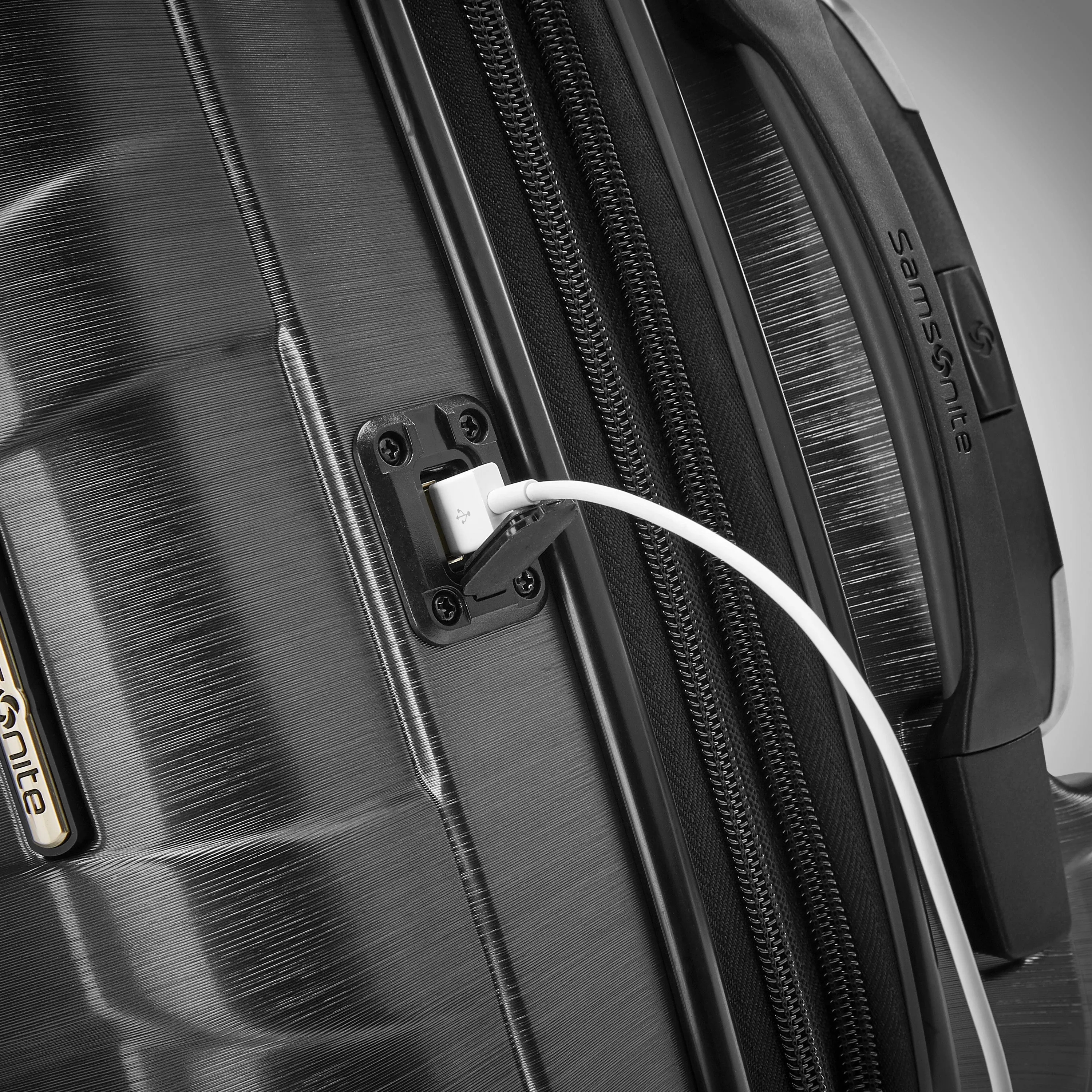 Samsonite Centric 2 Ausziehbares Hartschalen-Gepäck mit Dual Spinner Rädern Taschen Samsonite