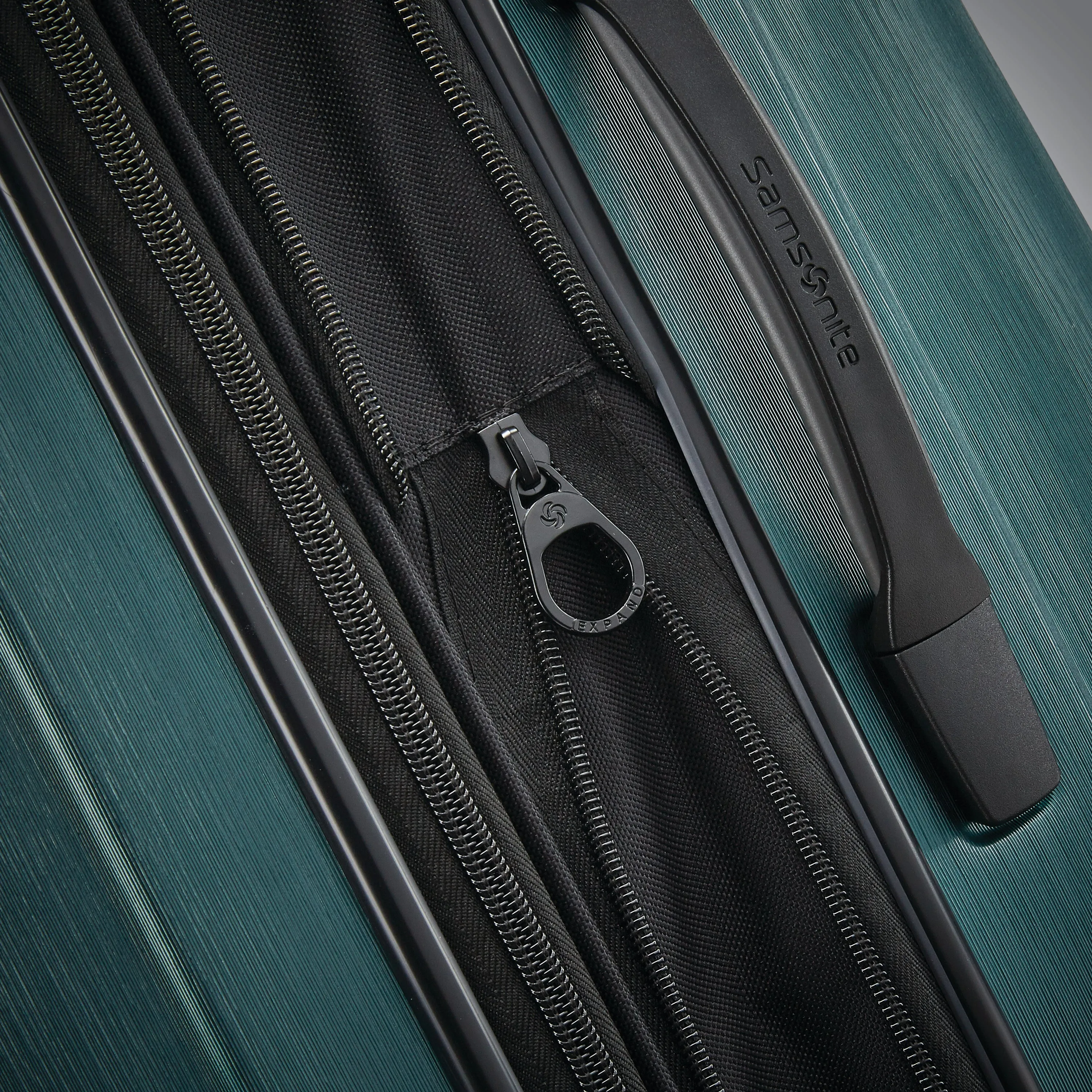 Samsonite Centric 2 Ausziehbares Hartschalen-Gepäck mit Dual Spinner Rädern Taschen Samsonite