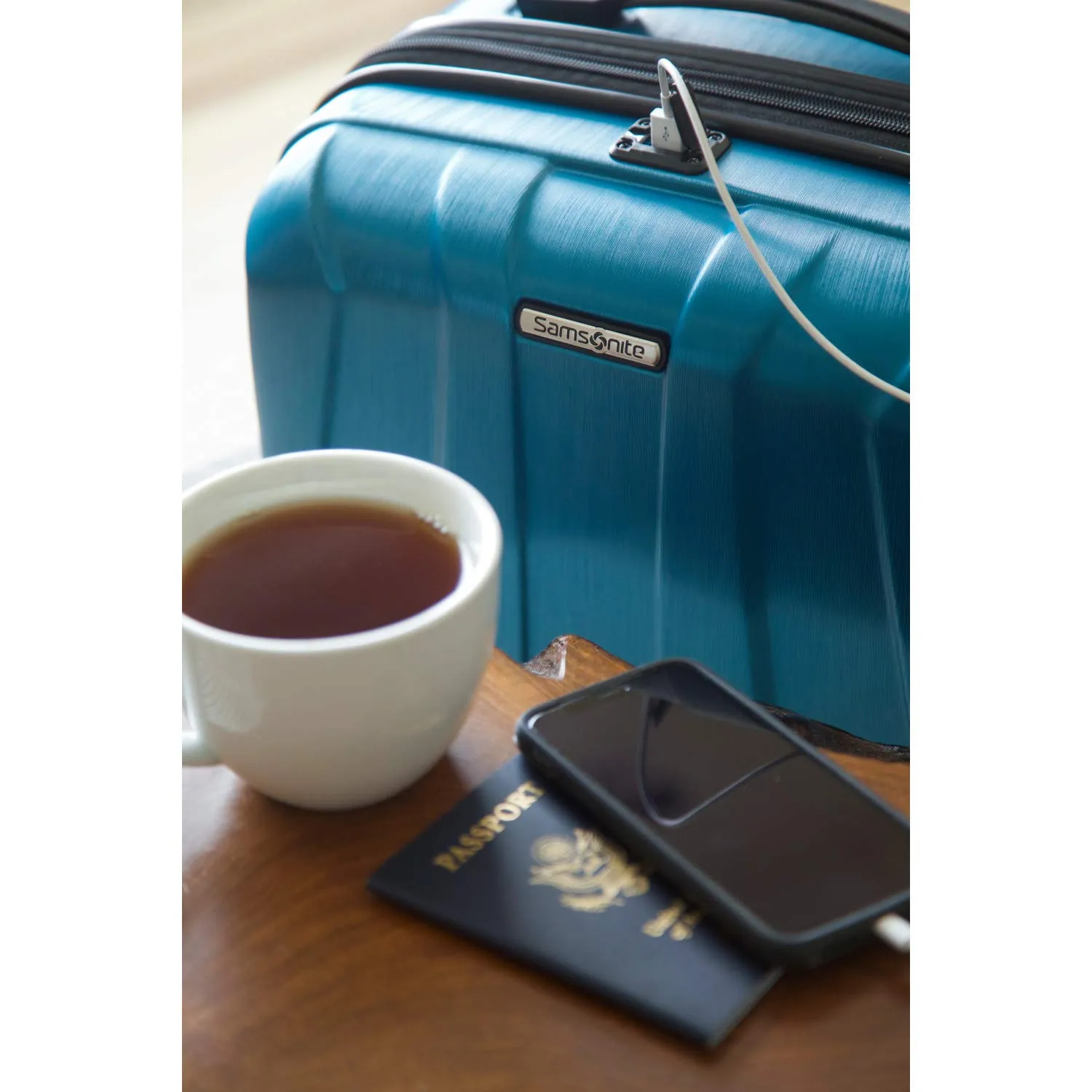 Samsonite Centric 2 Ausziehbares Hartschalen-Gepäck mit Dual Spinner Rädern Taschen Samsonite