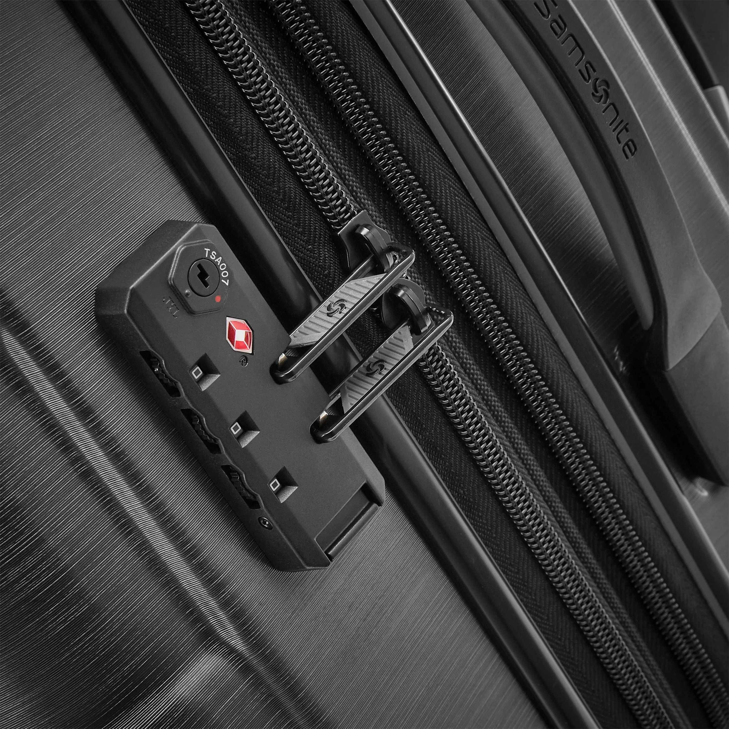 Samsonite Centric 2 Ausziehbares Hartschalen-Gepäck mit Dual Spinner Rädern Taschen Samsonite