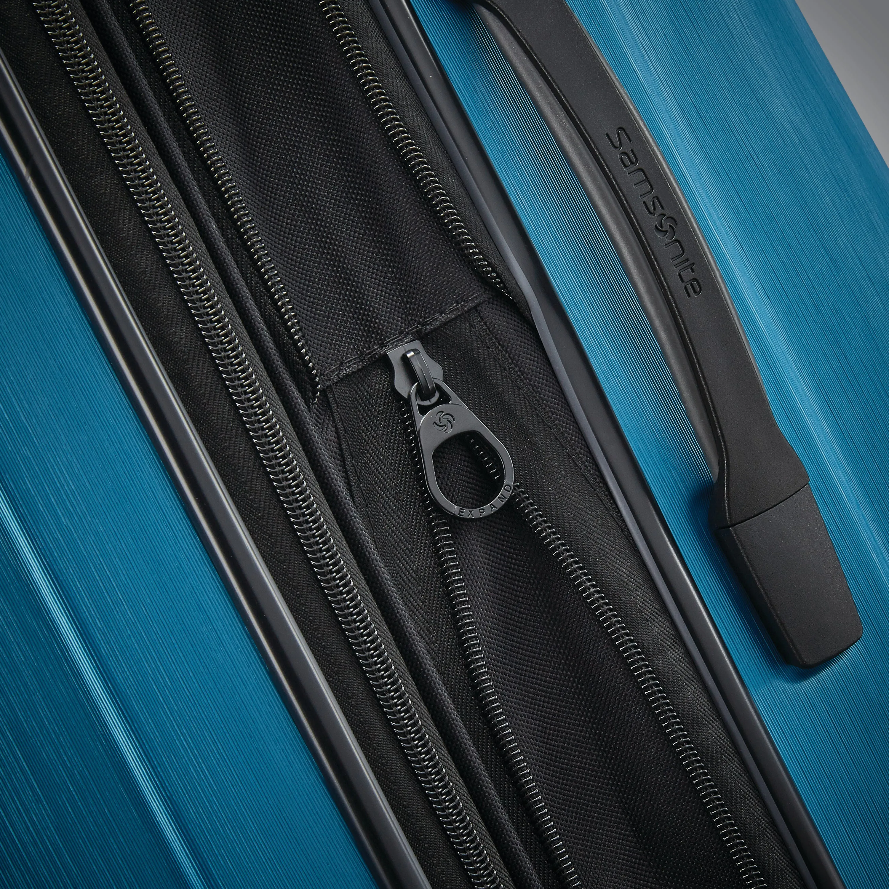 Samsonite Centric 2 Ausziehbares Hartschalen-Gepäck mit Dual Spinner Rädern Taschen Samsonite