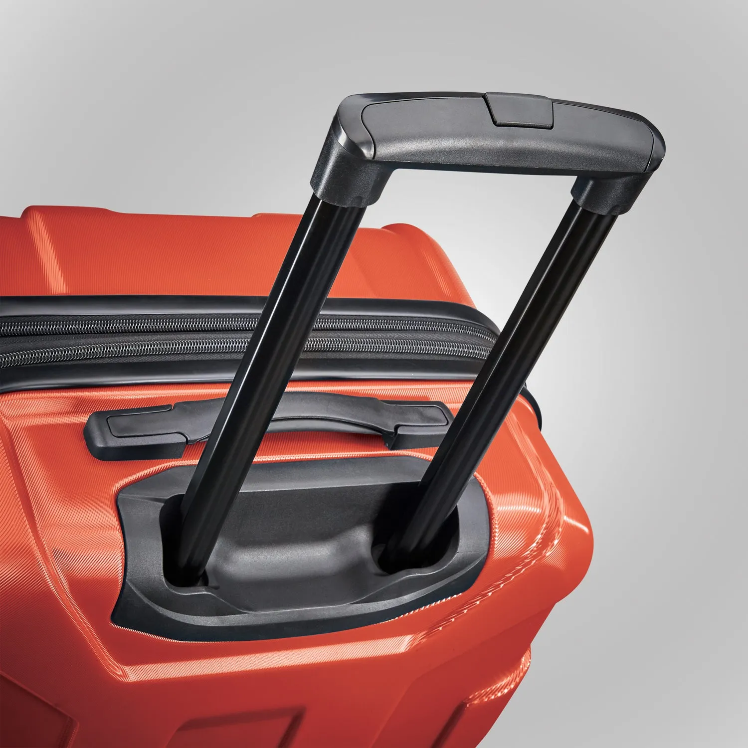 Samsonite Centric 20-Zoll Hartschalen-Koffer mit Spinner-Rädern von Samsonite