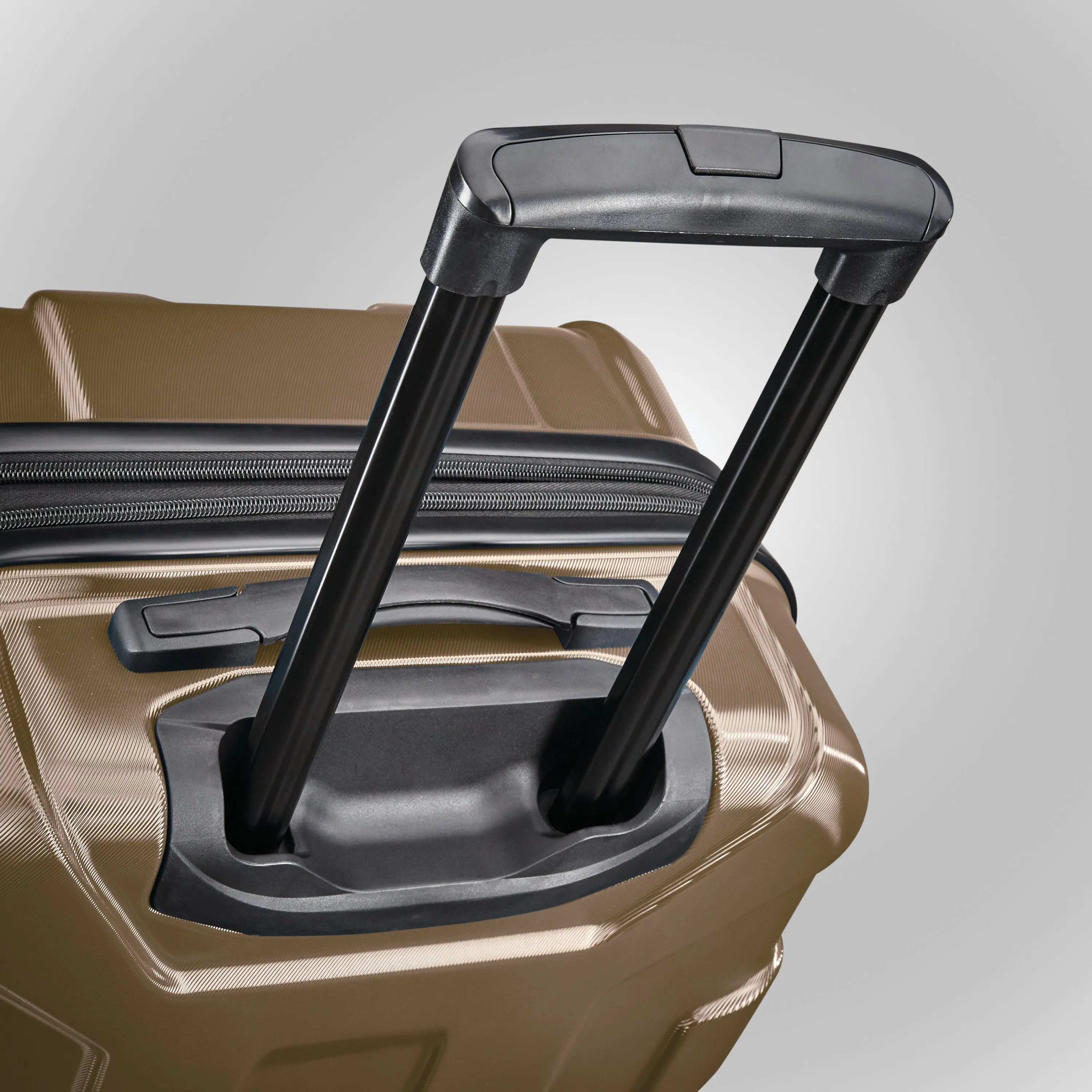 Samsonite Centric 20-Zoll Hartschalen-Koffer mit Spinner-Rädern von Samsonite