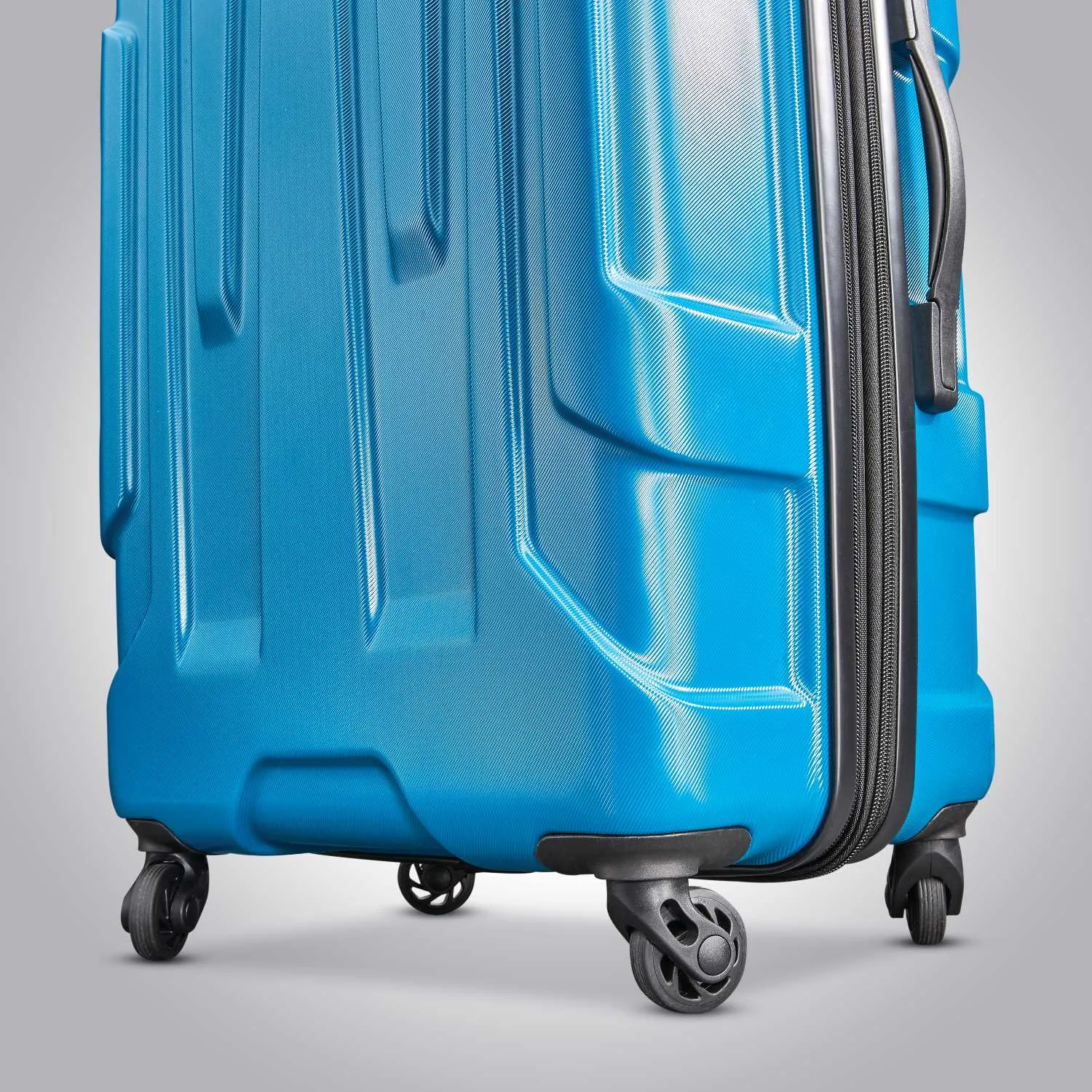 Samsonite Centric 20-Zoll Hartschalen-Koffer mit Spinner-Rädern von Samsonite