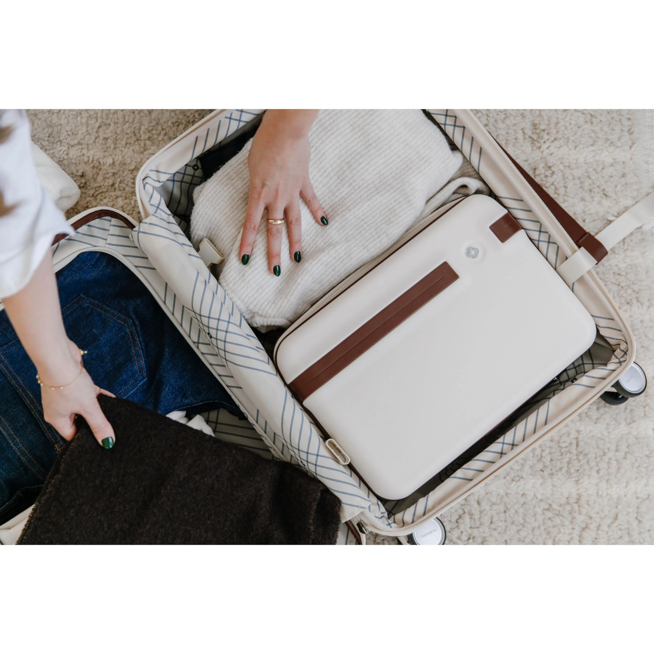 Samsonite Virtuosa Hartschalen-Kosmetikkoffer, Crossbody Reise-Make-up-Tasche mit abnehmbarem Trageriemen