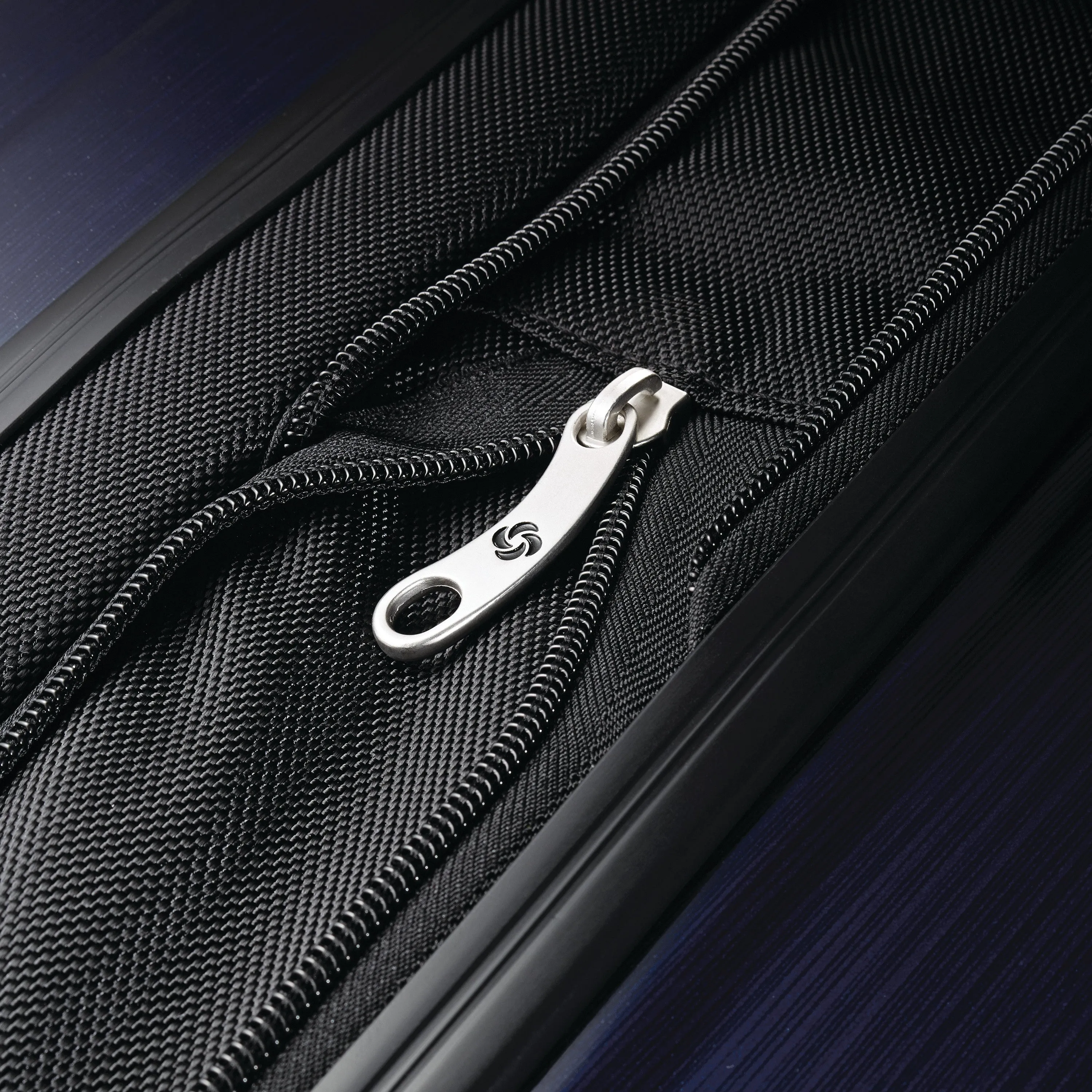 Samsonite Winfield 2 20