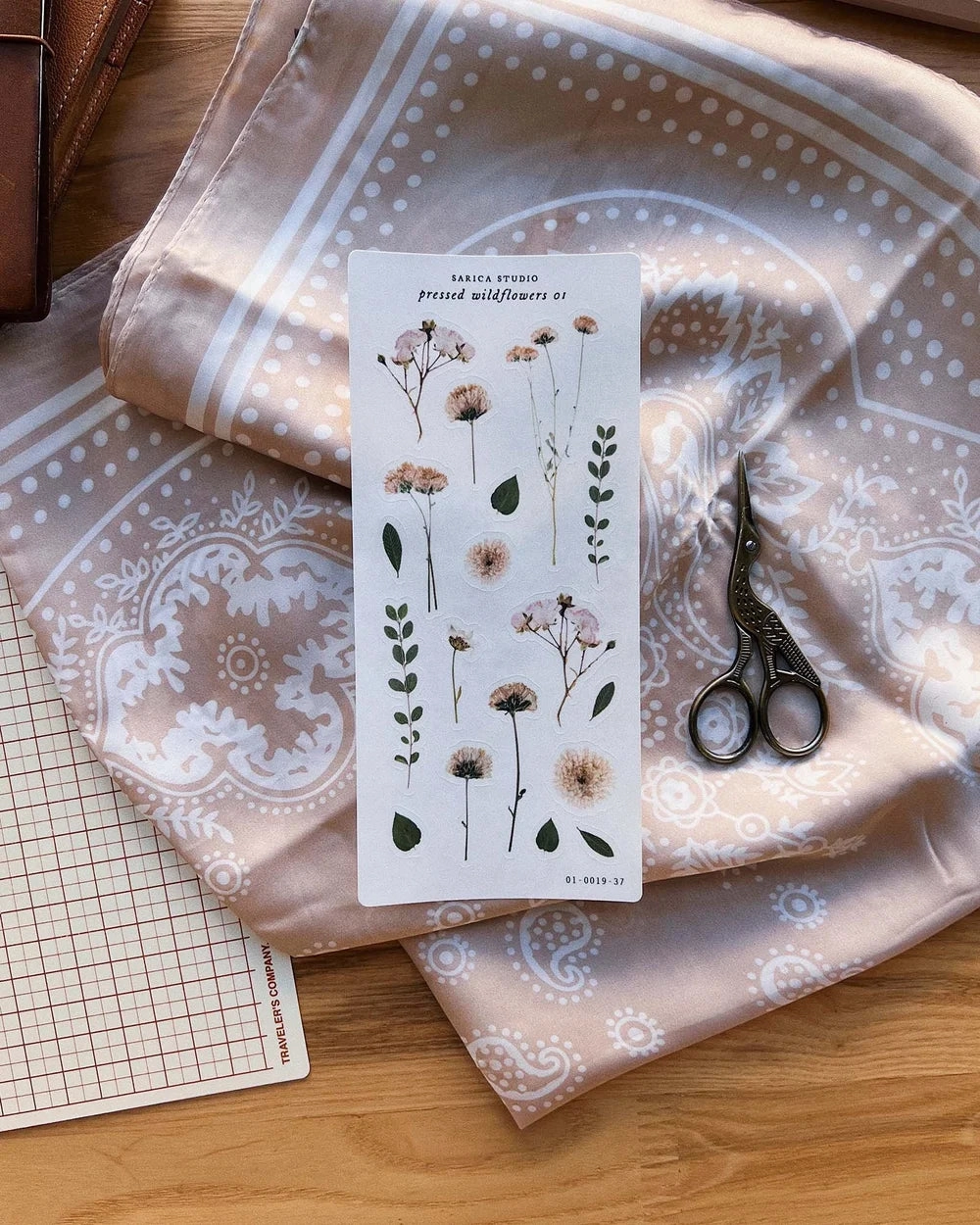 foldable Sarica Studio Pressed Wildflowers 01 Stickers