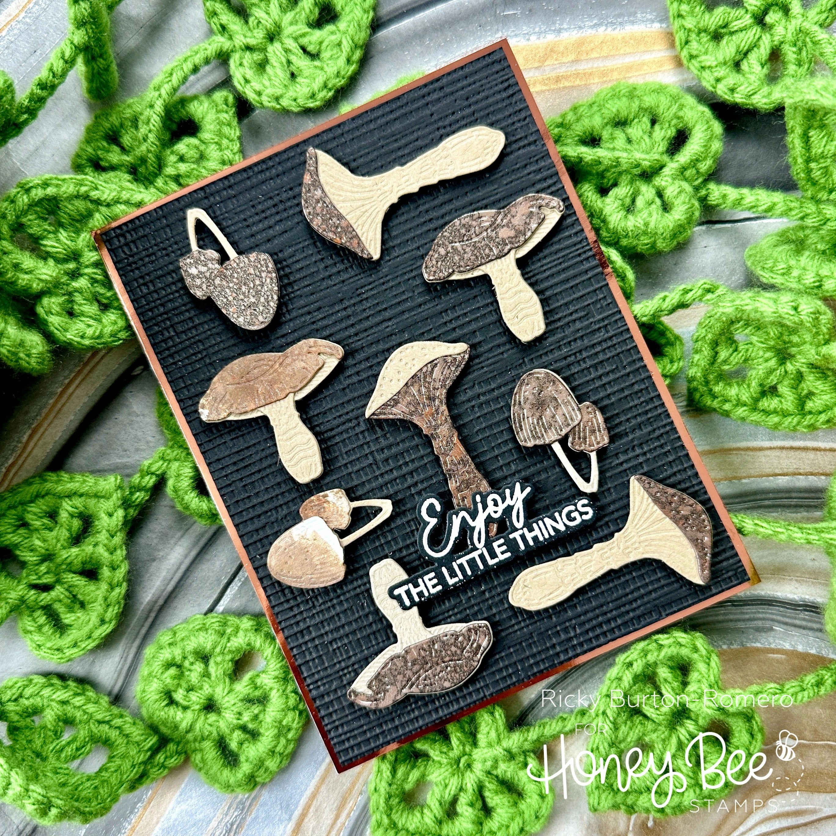 maxi washable Heartfelt Hello - 6X6 Stamp Set