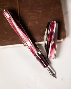 wrapped Visconti Divina Bordeaux Fountain Pen