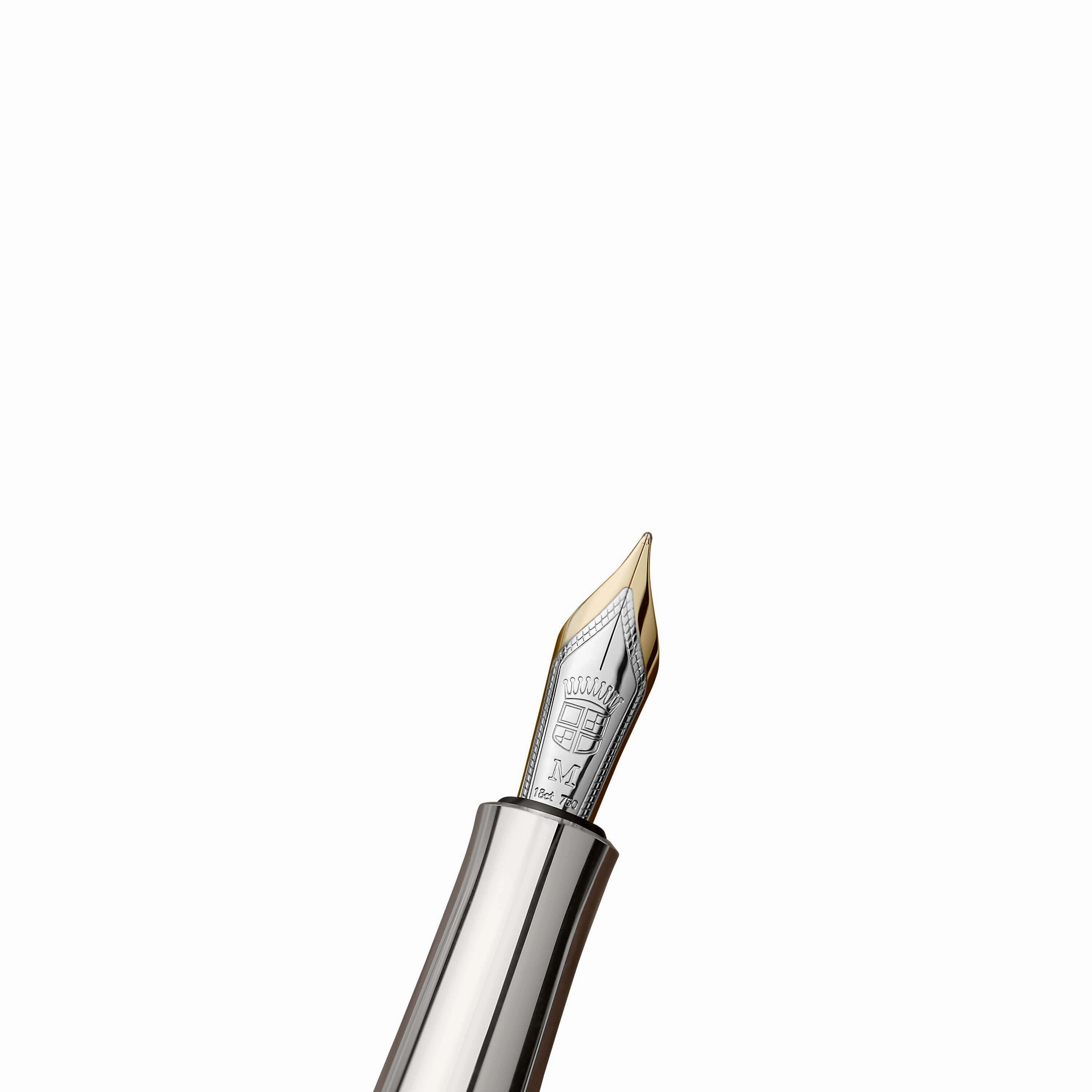 minimalist Graf Von Faber-Castell Magnum Walnut Fountain Pen