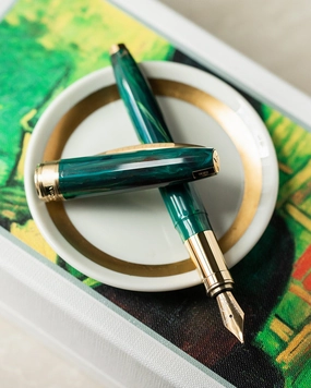 cool Visconti Van Gogh The Novel Reader Fountain Pen