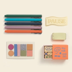 sleek solid Plan & Pause Stationery Gift Set