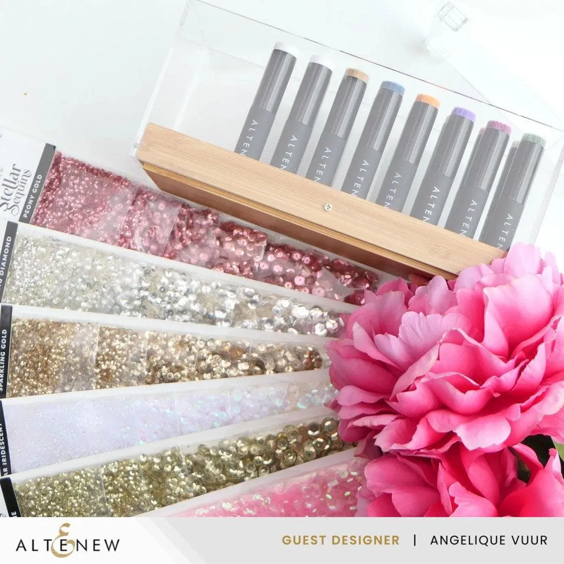round Crafter'S Showcase Mini Blending Brush Storage